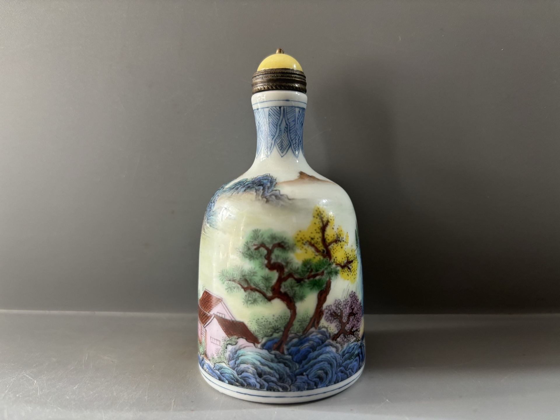 Collection Chinese Vintage Por – Vintage Collectible Bottles Bewertung und Preis