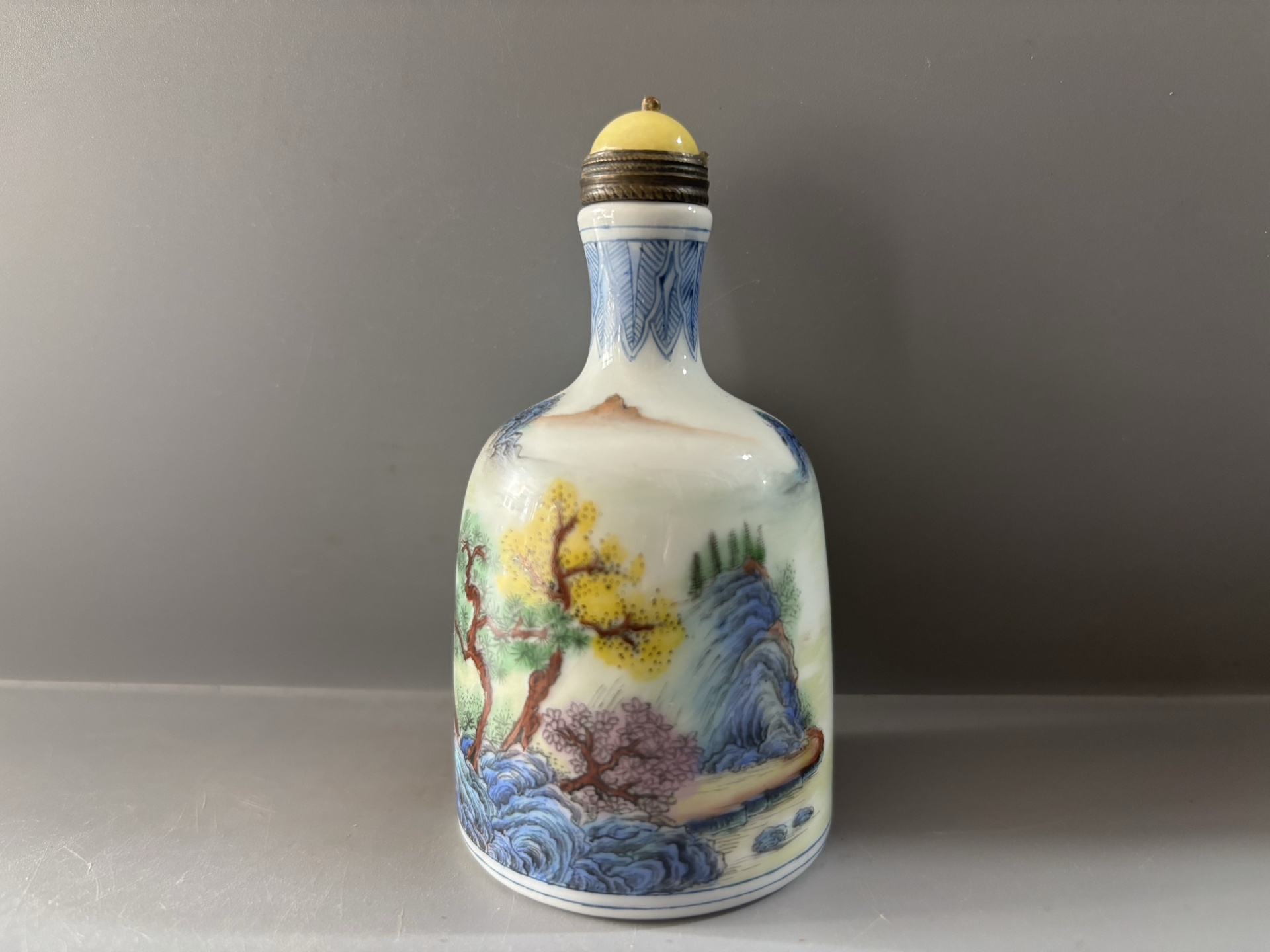 Collection Chinese Vintage Por – Vintage Collectible Bottles Bewertung und Preis