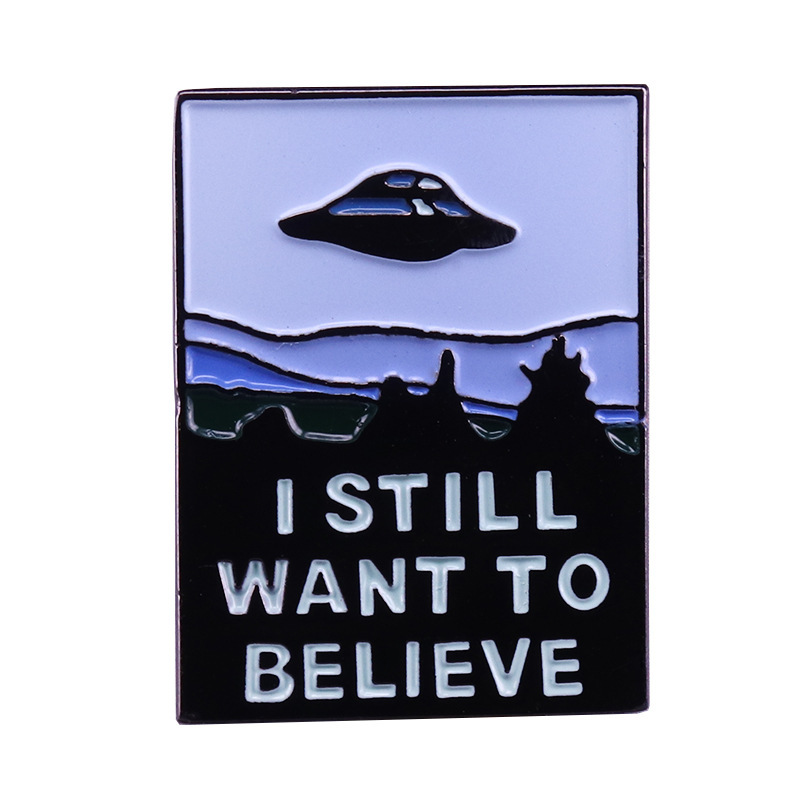 Vintage Sci-Fi Flying Saucer M – Vintage Collectible Clothing Bewertung und Preis