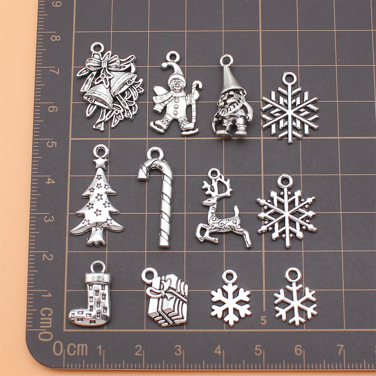 12pcs Antique Silver Color Chr – Vintage Collectible Santa Bewertung und Preis