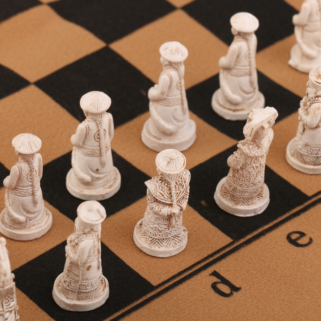 Thematic Antique Chinese Chess – Vintage Game Collection Bewertung und Preis